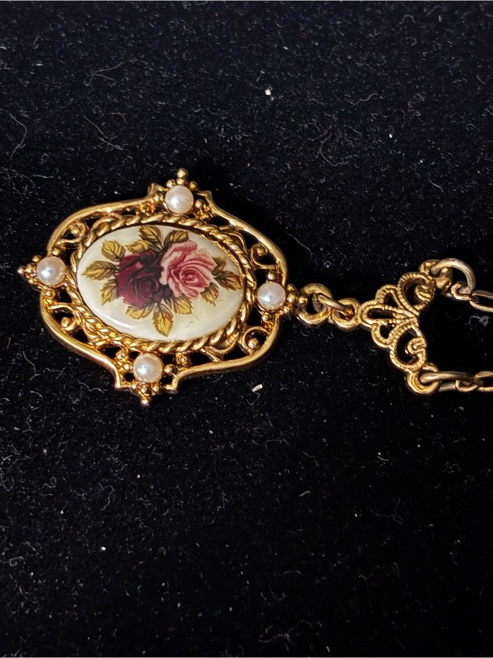 1928 Manor House Collection Necklace Rose